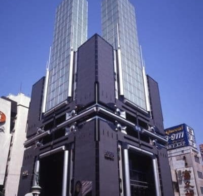 建築家高松伸によるKPOキリンプラザ大阪