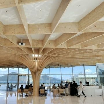 瀬戸内の名建築の一つ建築家坂茂による下瀬美術館