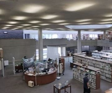 建築家鬼頭梓による山口県立図書館