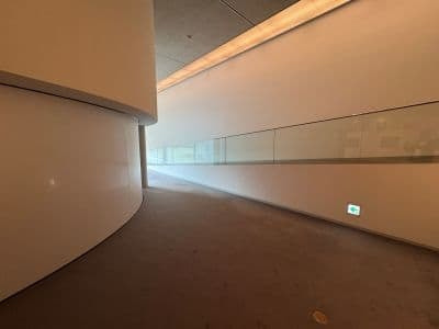 建築家谷口吉生による資生堂アートハウス展示室