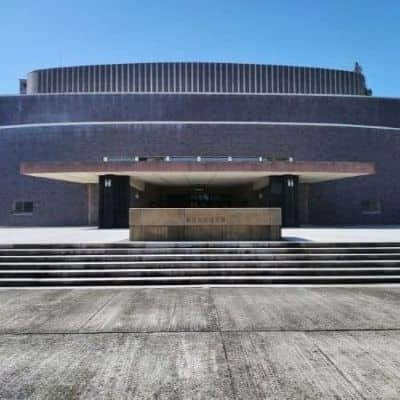 渡辺翁記念会館