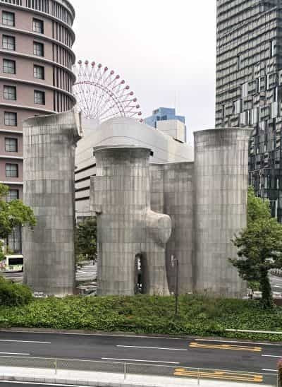 建築家村野藤吾による梅田吸気塔