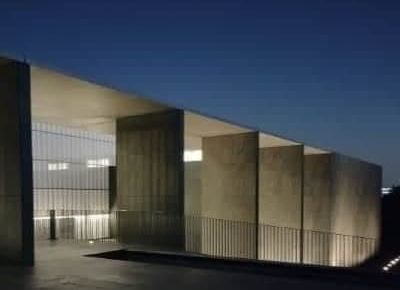 建築家谷口吉生による豊田市美術館