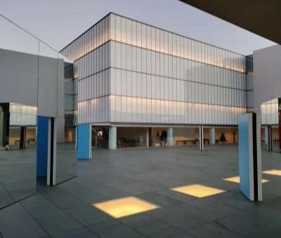 豊田市美術館
