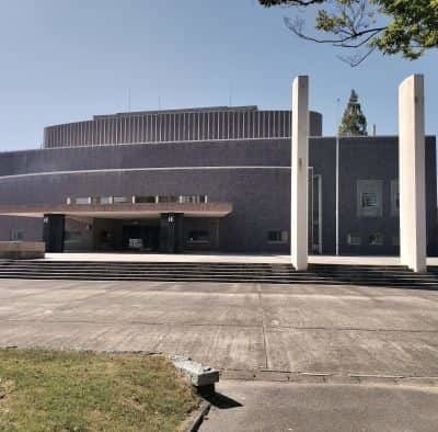 渡辺翁記念会館