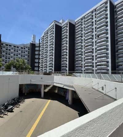 瀬戸内の名建築の一つ建築家大髙正人による市営基町高層アパート