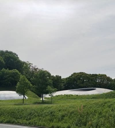 瀬戸内の名建築の一つ建築家西沢立衛による豊島美術館